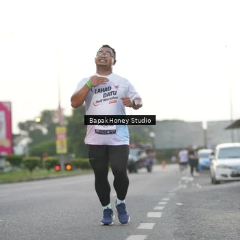 Runner Photo 7664541