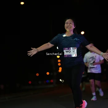 Runner Photo 7664543