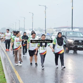 Runner Photo 7664551