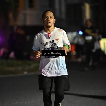 Runner Photo 7664555