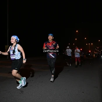Runner Photo 7664558