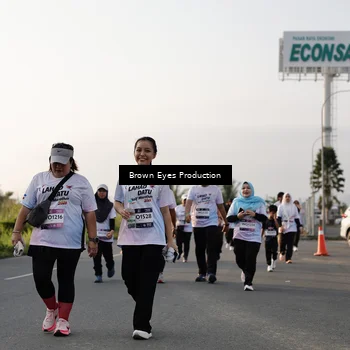 Runner Photo 7664562