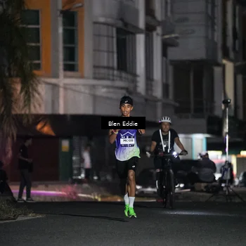Runner Photo 7664566
