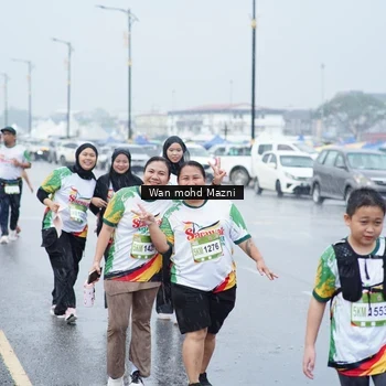 Runner Photo 7664575