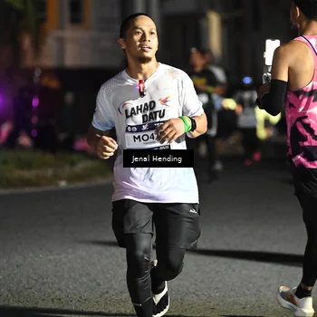 Runner Photo 7664597