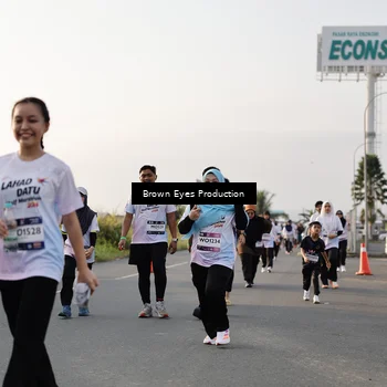 Runner Photo 7664612