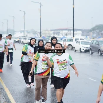 Runner Photo 7664614