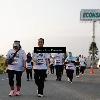 Runner Photo 7664615
