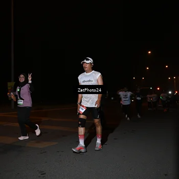 Runner Photo 7664639