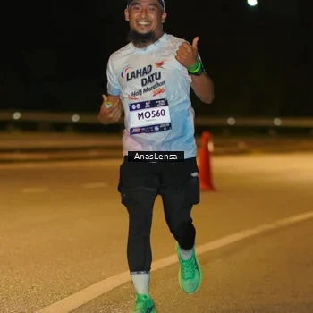 Runner Photo 7664641