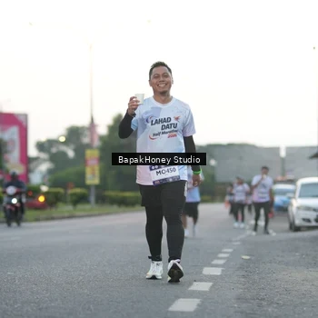 Runner Photo 7664648