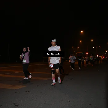 Runner Photo 7664649
