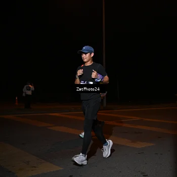 Runner Photo 7664651