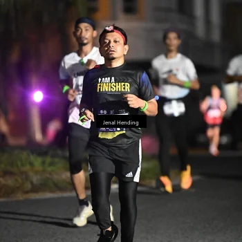 Runner Photo 7664655