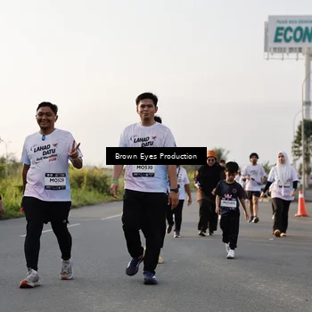 Runner Photo 7664666