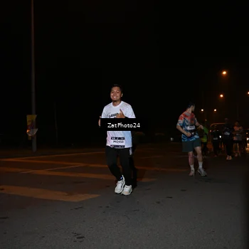 Runner Photo 7664676