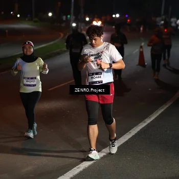 Runner Photo 7664683