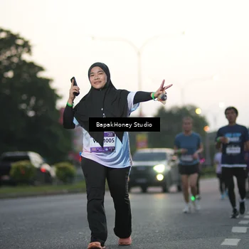 Runner Photo 7664684