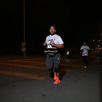 Runner Photo 7664695
