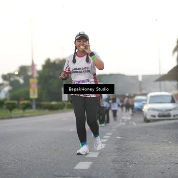 Runner Photo 7664698