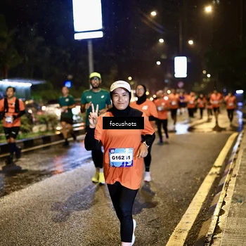 Runner Photo 7664700
