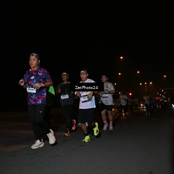 Runner Photo 7664707