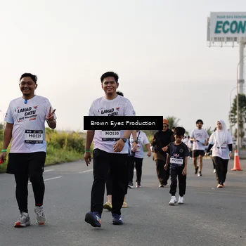 Runner Photo 7664715