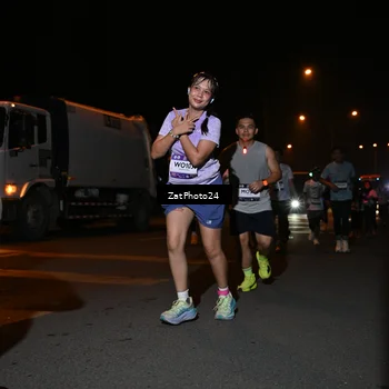 Runner Photo 7664717