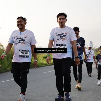 Runner Photo 7664725