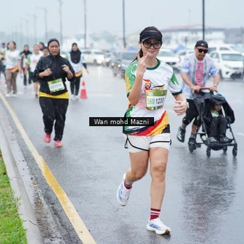Runner Photo 7664726