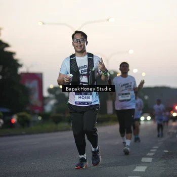 Runner Photo 7664731