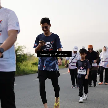 Runner Photo 7664740