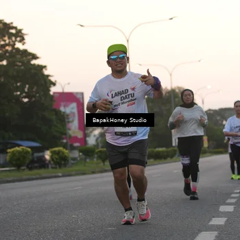 Runner Photo 7664748