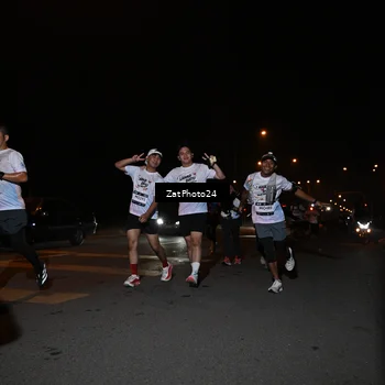 Runner Photo 7664749