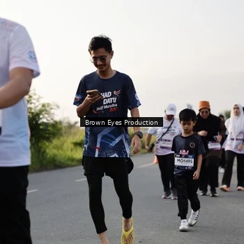 Runner Photo 7664754