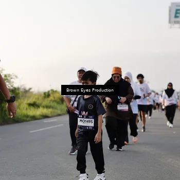Runner Photo 7664762