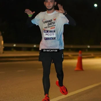 Runner Photo 7664763