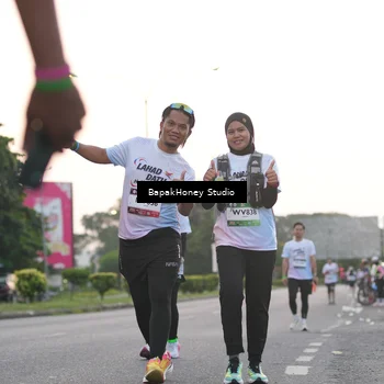 Runner Photo 7664765