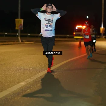 Runner Photo 7664775