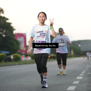 Runner Photo 7664780