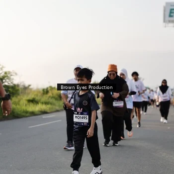 Runner Photo 7664784