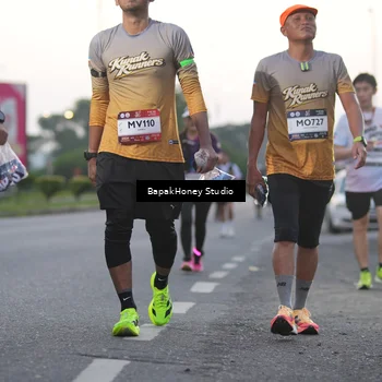 Runner Photo 7664799
