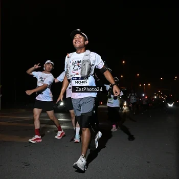Runner Photo 7664811