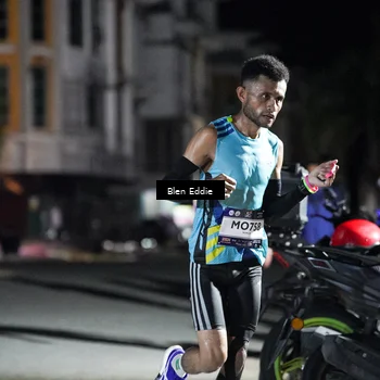 Runner Photo 7664825