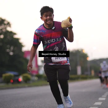 Runner Photo 7664827