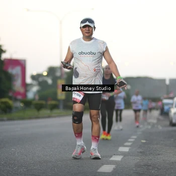 Runner Photo 7664855