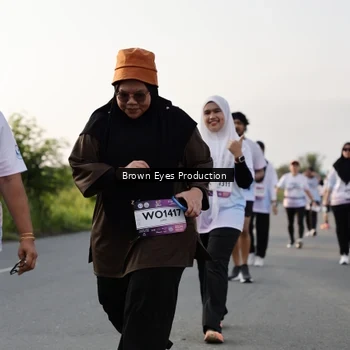 Runner Photo 7664857
