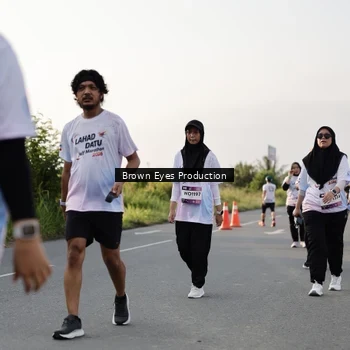 Runner Photo 7664891