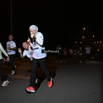 Runner Photo 7664903