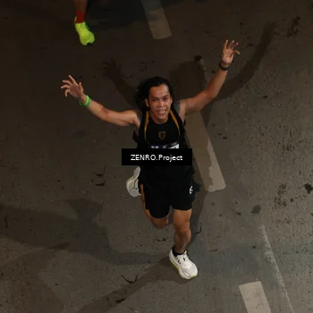 Runner Photo 7664907